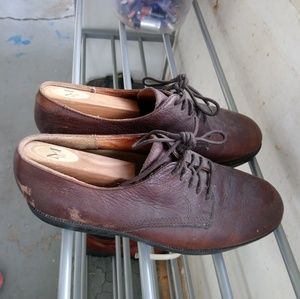 Dress shoes